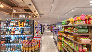 08-Kaesetheke-Whiskey