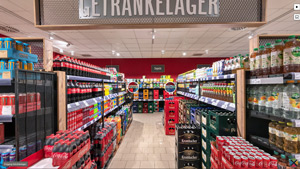 13-Eingang-Getraenkelager